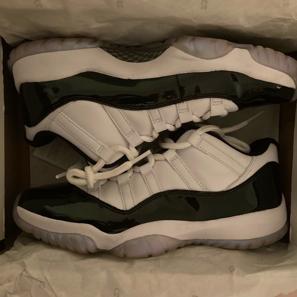 Jordan 11 low Iridescent main image 8
